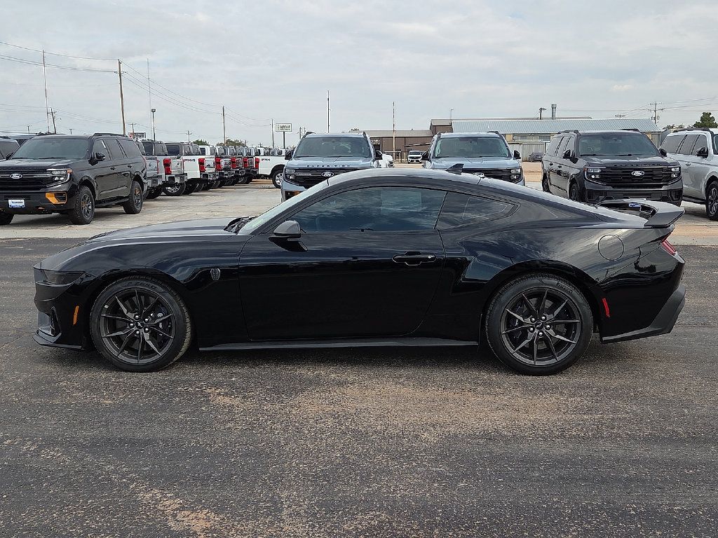 Used 2026 Ford Mustang Dark Horse RWD image 2