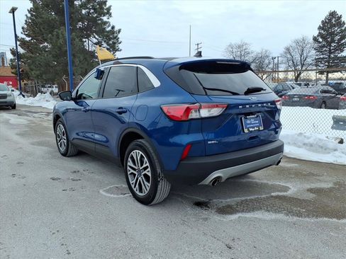 Certified 2022 Ford Escape SEL image 9