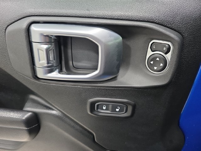 Used 2020 Jeep Gladiator Sport w/ Quick Order Package 24S AWD/4WD image 28