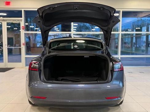 Used 2022 Tesla Model 3 Long Range AWD/4WD image 38
