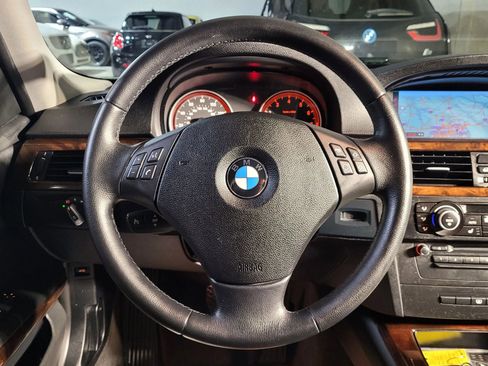 Used 2011 BMW 335i xDrive Sedan image 24