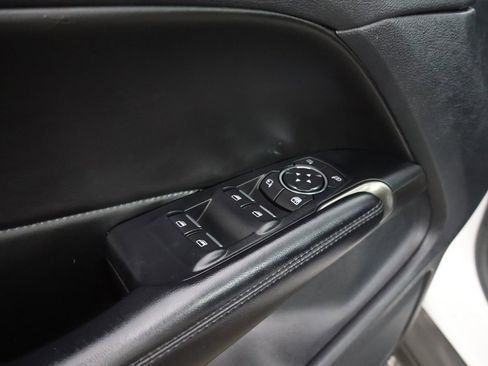 Used 2018 Lincoln MKC Select w/ Select Plus Package image 41