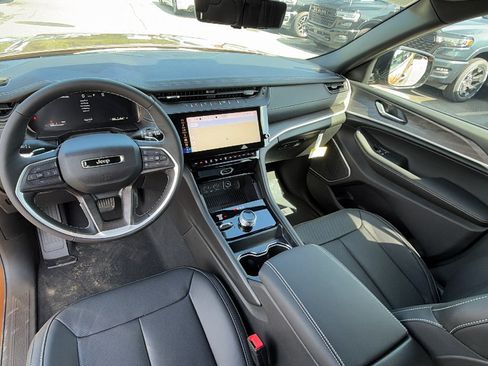 New 2026 Jeep Grand Cherokee L Limited AWD/4WD image 22