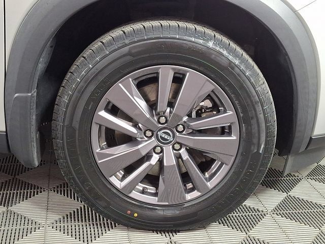 Used 2023 Nissan Pathfinder SV w/ Black Appearance Package AWD/4WD image 11
