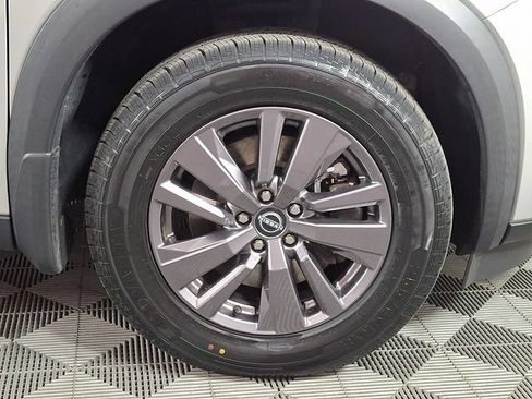 Used 2023 Nissan Pathfinder SV w/ Black Appearance Package AWD/4WD image 11