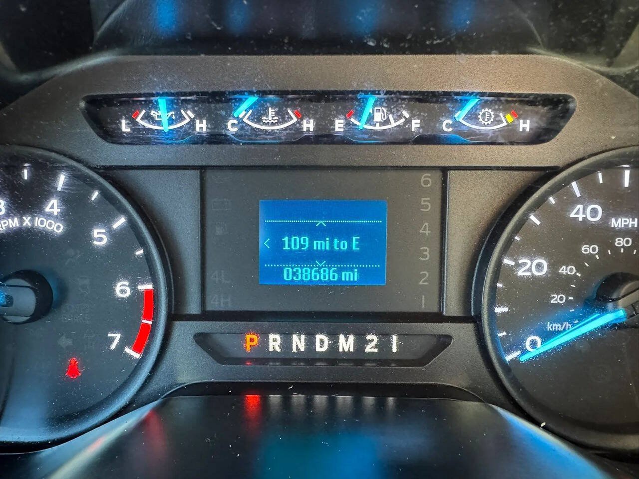 Used 2017 Ford F250 XL w/ Power Equipment Group AWD/4WD image 8