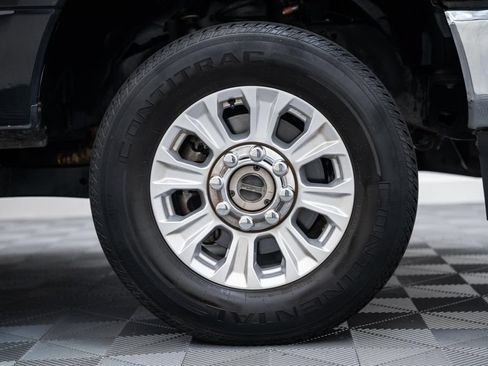 Used 2021 Ford F250 XLT w/ XLT Value Package AWD/4WD image 19
