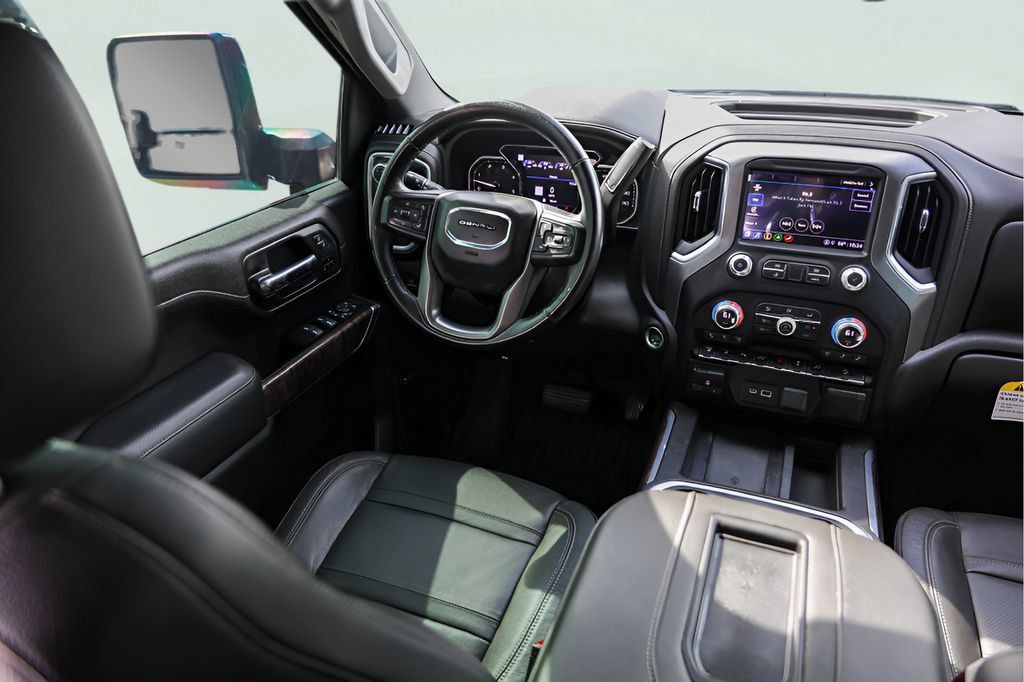 Used 2022 GMC Sierra 2500 Denali w/ Denali Ultimate Package AWD/4WD image 28