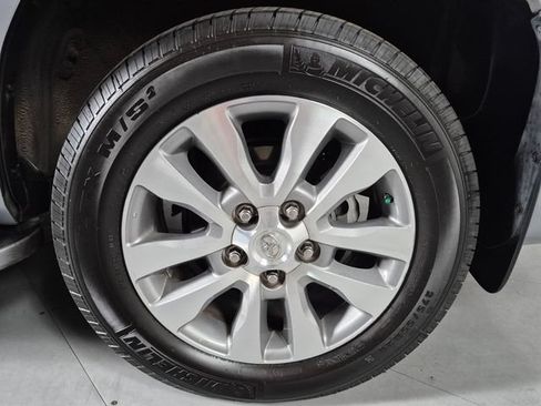 Certified 2016 Toyota Sequoia Limited AWD/4WD image 11