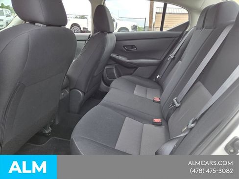 Used 2024 Nissan Sentra SV FWD image 6