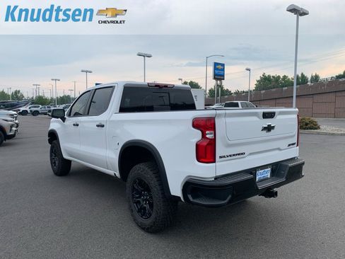 Used 2026 Chevrolet Silverado 1500 ZR2 w/ LPO, Dark Essentials Package AWD/4WD image 5