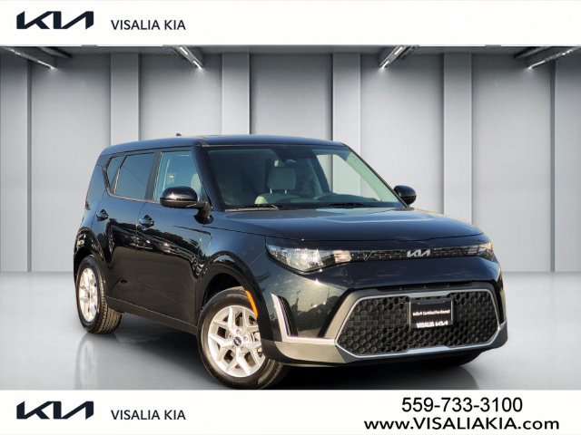 Used 2025 Kia Soul LX w/ LX Technology Package FWD image 1