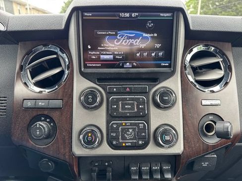 Used 2013 Ford F250 Lariat w/ Chrome Pkg AWD/4WD image 19