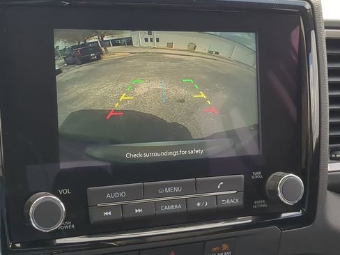 Certified 2024 Nissan Frontier SL w/ Technology Package image 21