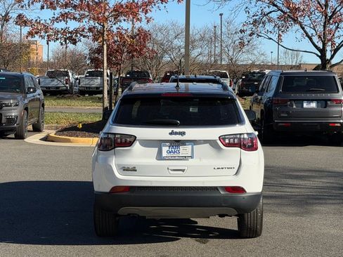 Certified 2024 Jeep Compass Limited image 8