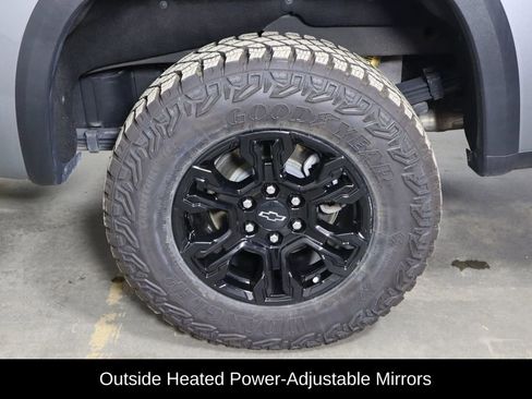 Used 2024 Chevrolet Silverado 1500 ZR2 w/ Technology Package AWD/4WD image 44