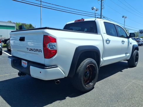 Used 2020 Toyota Tundra Limited w/ Limited Premium Package RWD image 2