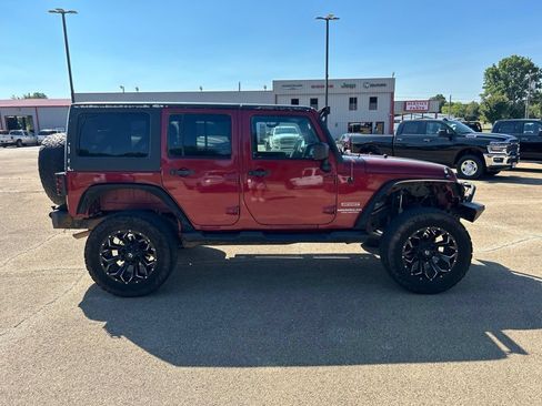 Used 2012 Jeep Wrangler Unlimited Sport AWD/4WD image 4