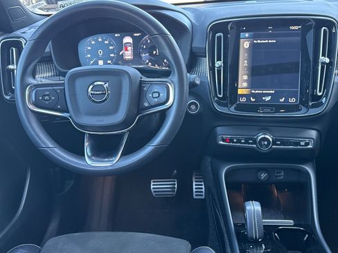 Used 2022 Volvo XC40 T5 R-Design w/ Advanced Package AWD/4WD image 14
