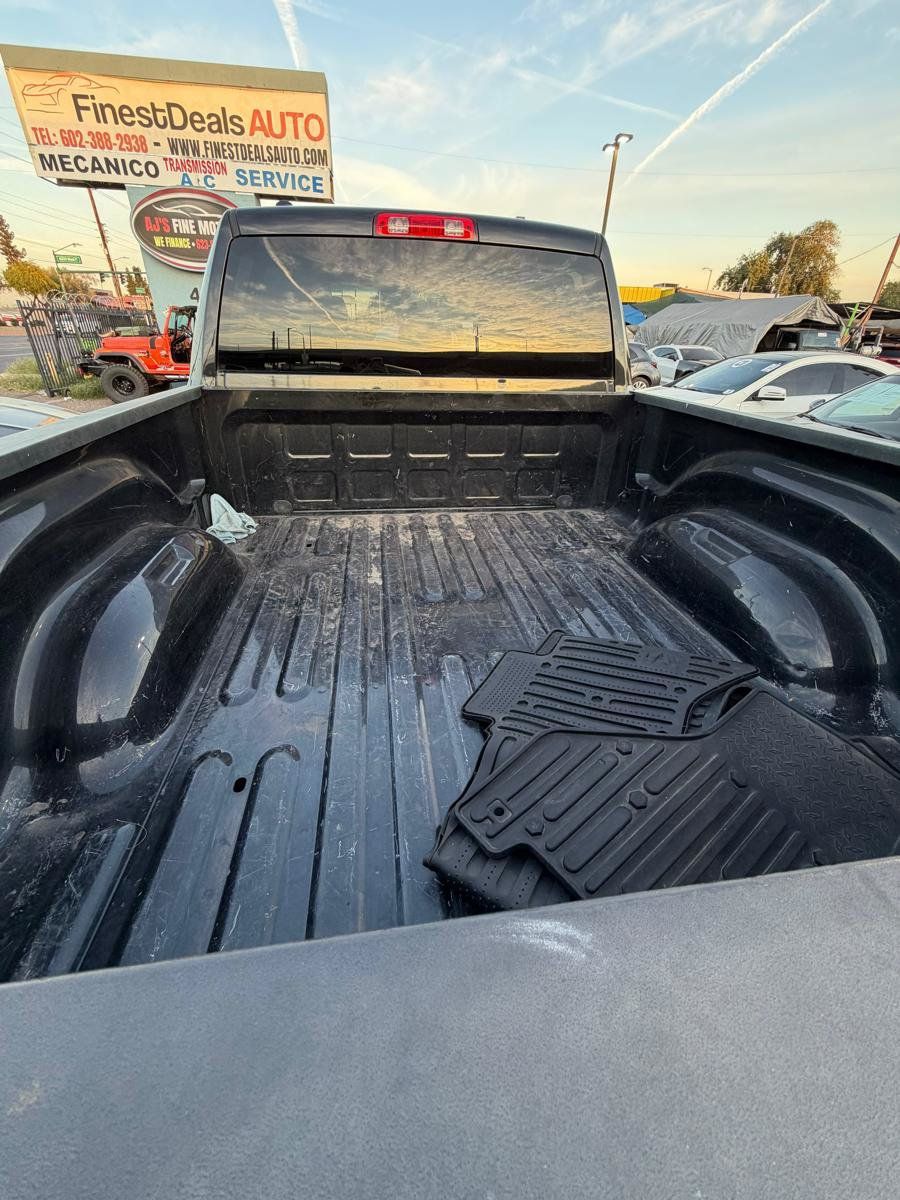 Used 2018 RAM 1500 Express w/ Black Ram 1500 Express Group RWD image 17