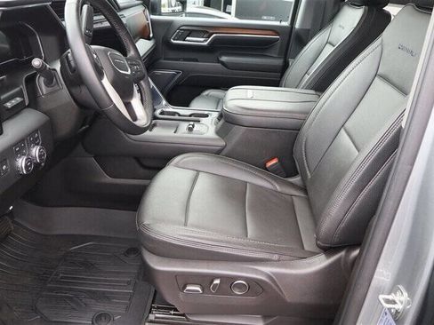 Used 2024 GMC Sierra 3500 Denali w/ Denali Reserve Package AWD/4WD image 13