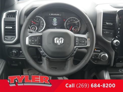 New 2026 RAM 1500 4x4 Crew Cab image 44