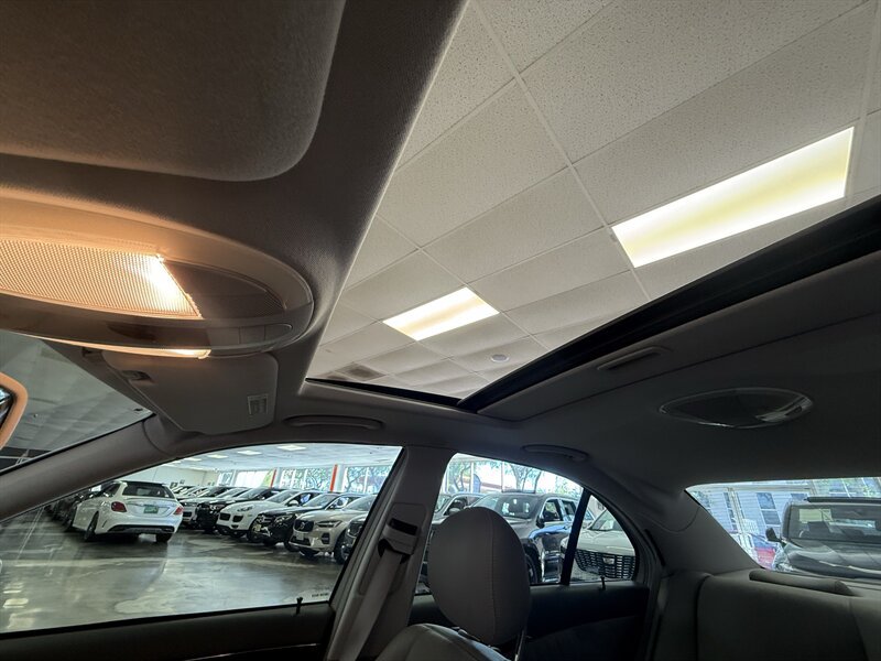 Used 2003 Mercedes-Benz E 500 Sedan w/ X2 Opt Pkg image 35