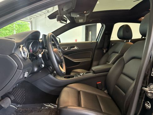 Used 2018 Mercedes-Benz GLA 250 4MATIC image 11