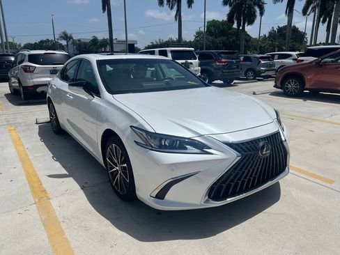 Used 2024 Lexus ES 350 w/ Premium Package FWD image 1