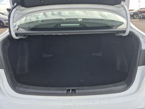 Used 2024 Toyota Corolla LE image 12