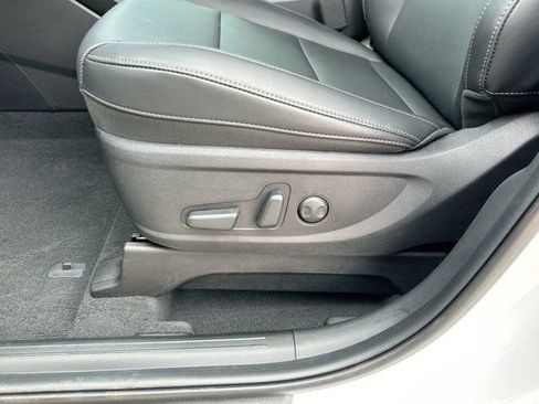 Used 2024 Kia Telluride S image 17