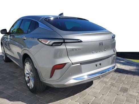 Used 2025 Buick Envista Avenir image 4