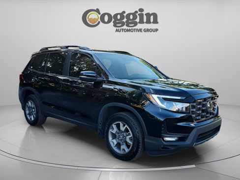 Used 2023 Honda Passport TrailSport image 7