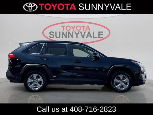 Used 2025 Toyota RAV4 XLE w/ Convenience Package AWD/4WD image 9