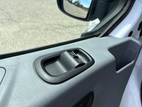 Used 2015 Ford Transit 150 130 Medium Roof RWD image 28