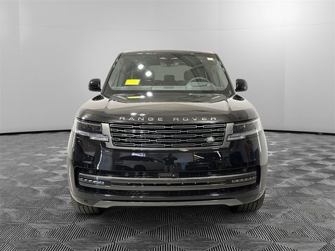 New 2025 Land Rover Range Rover SE image 8