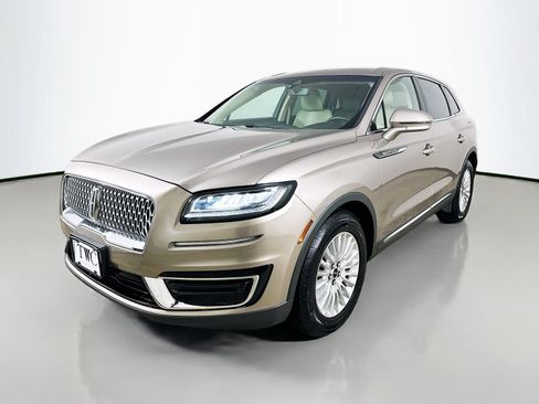 Used 2019 Lincoln Nautilus FWD image 1