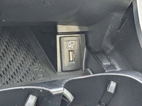 Used 2020 Mercedes-Benz C 300 4MATIC Sedan image 25