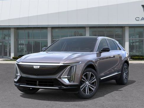 New 2026 Cadillac Lyriq Luxury RWD image 7