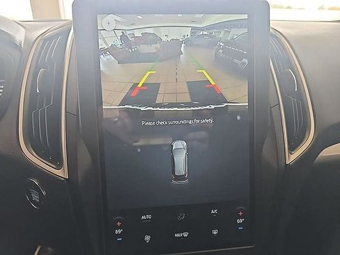 Used 2023 Ford Edge SE w/ Black Appearance Package image 22