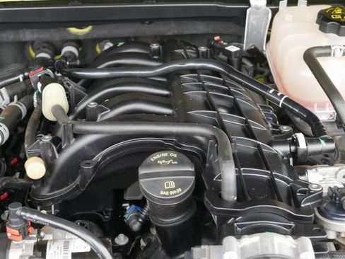 Used 2022 Jeep Wrangler Unlimited Sport image 10