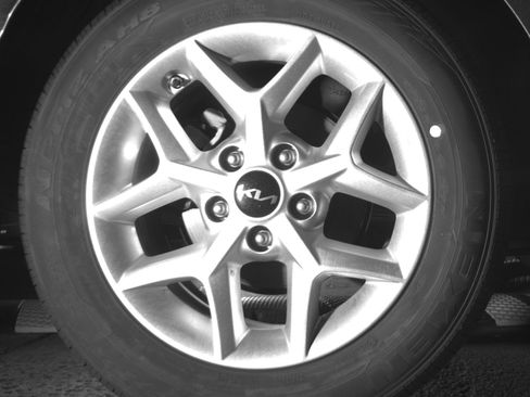 Used 2025 Kia Soul LX w/ LX Technology Package FWD image 15