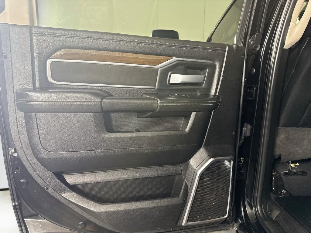 Used 2024 RAM 2500 Laramie AWD/4WD image 24