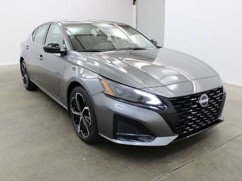 Certified 2026 Nissan Altima 2.5 SR FWD image 6