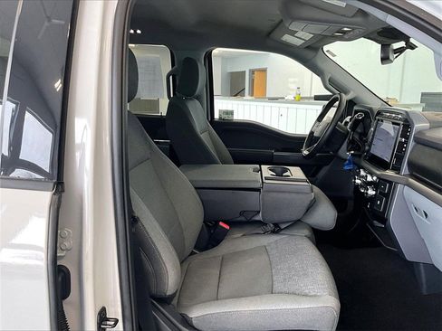 Used 2024 Ford F150 XLT image 11