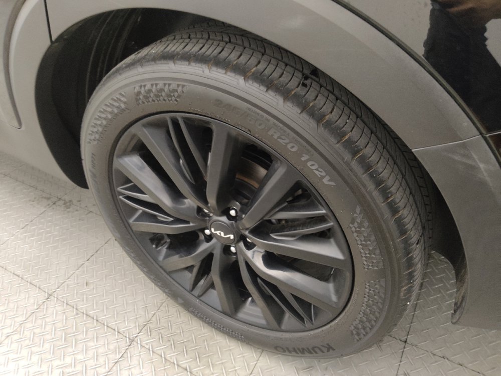 Used 2022 Kia Telluride SX w/ Towing Package FWD image 31