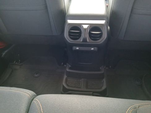 Used 2025 Jeep Wrangler Willys image 67