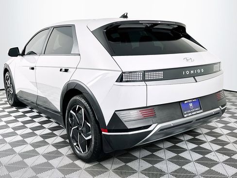 Used 2024 Hyundai Ioniq 5 SEL image 9