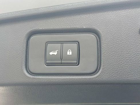 New 2026 Nissan Pathfinder Platinum image 14