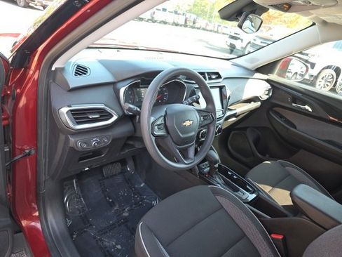 Used 2023 Chevrolet TrailBlazer LT w/ Convenience Package image 22